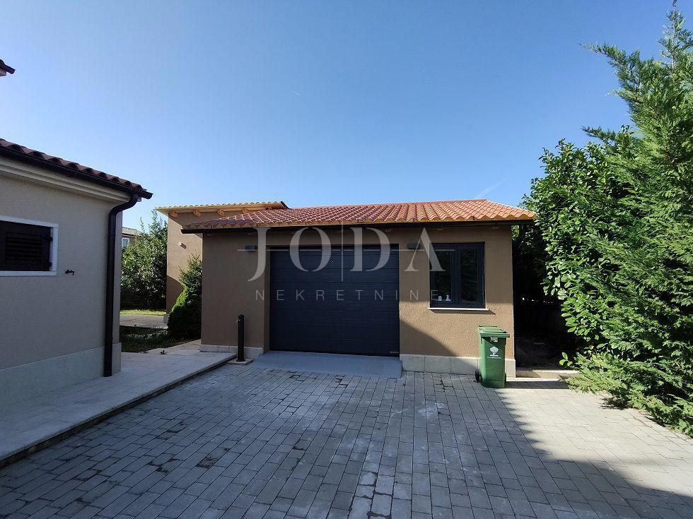 Hiša Svetvinčenat, 440m2