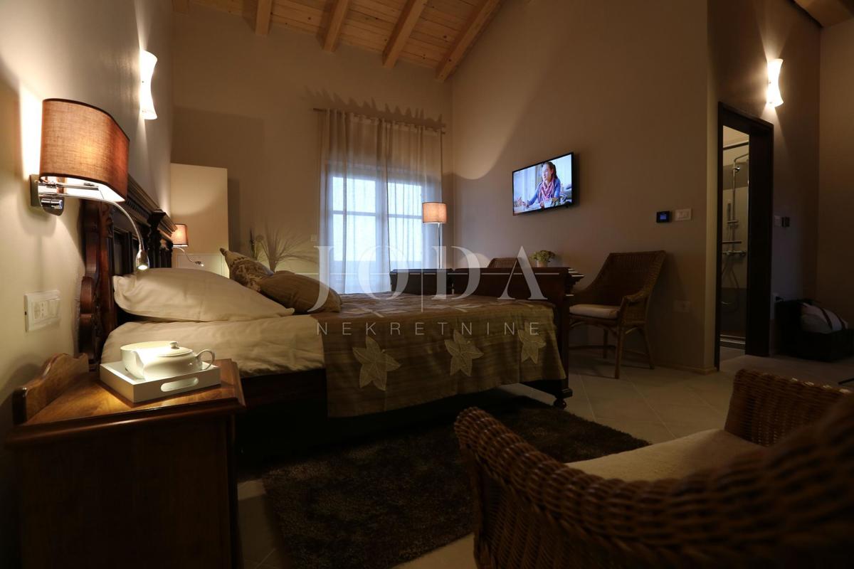 Hiša Svetvinčenat, 440m2