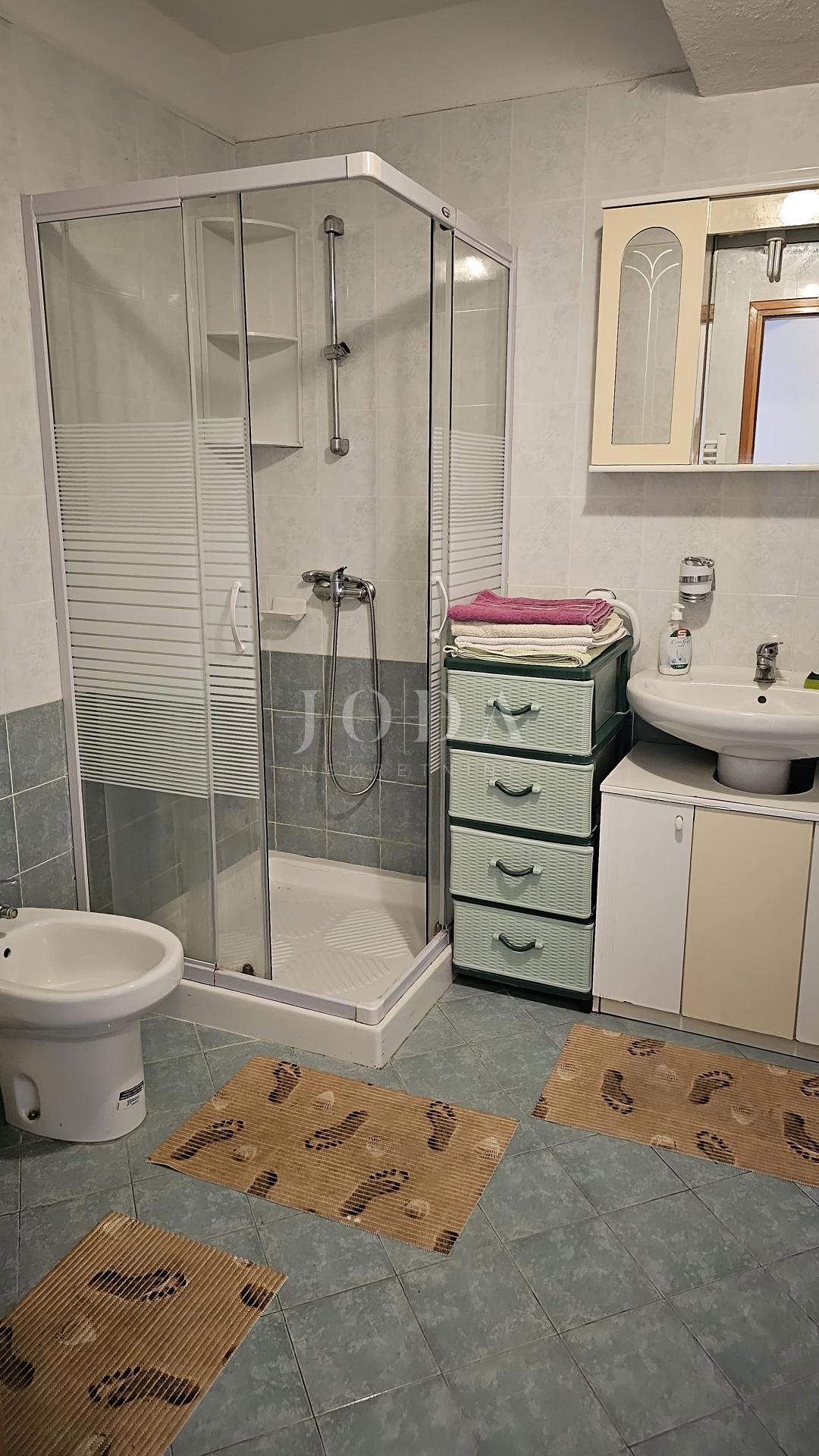 Stanovanje Labin, 176,65m2