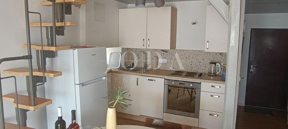 Stanovanje Novi Vinodolski, 56,09m2