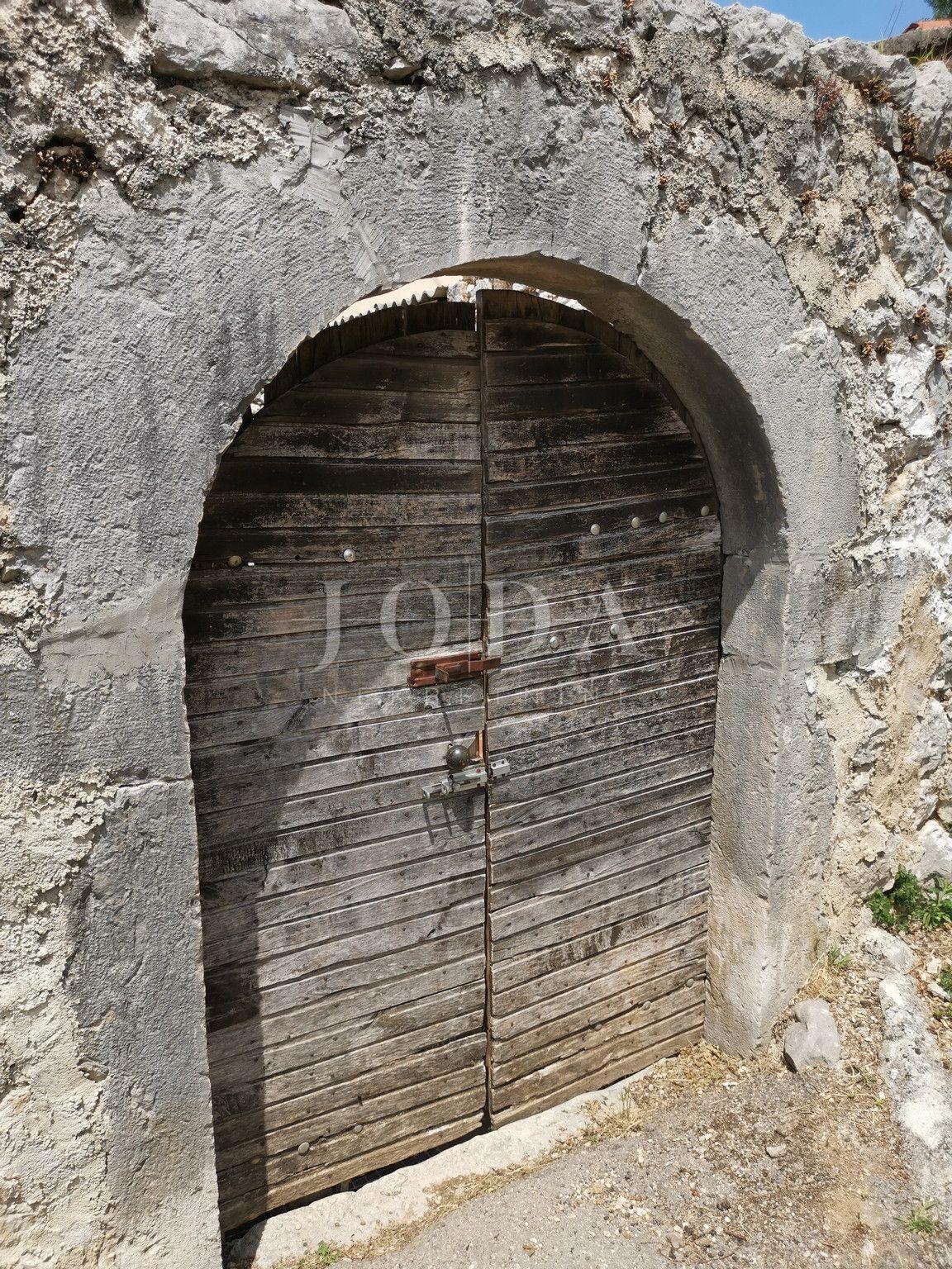 Hiša Grižane-Belgrad, Vinodolska Općina, 160m2