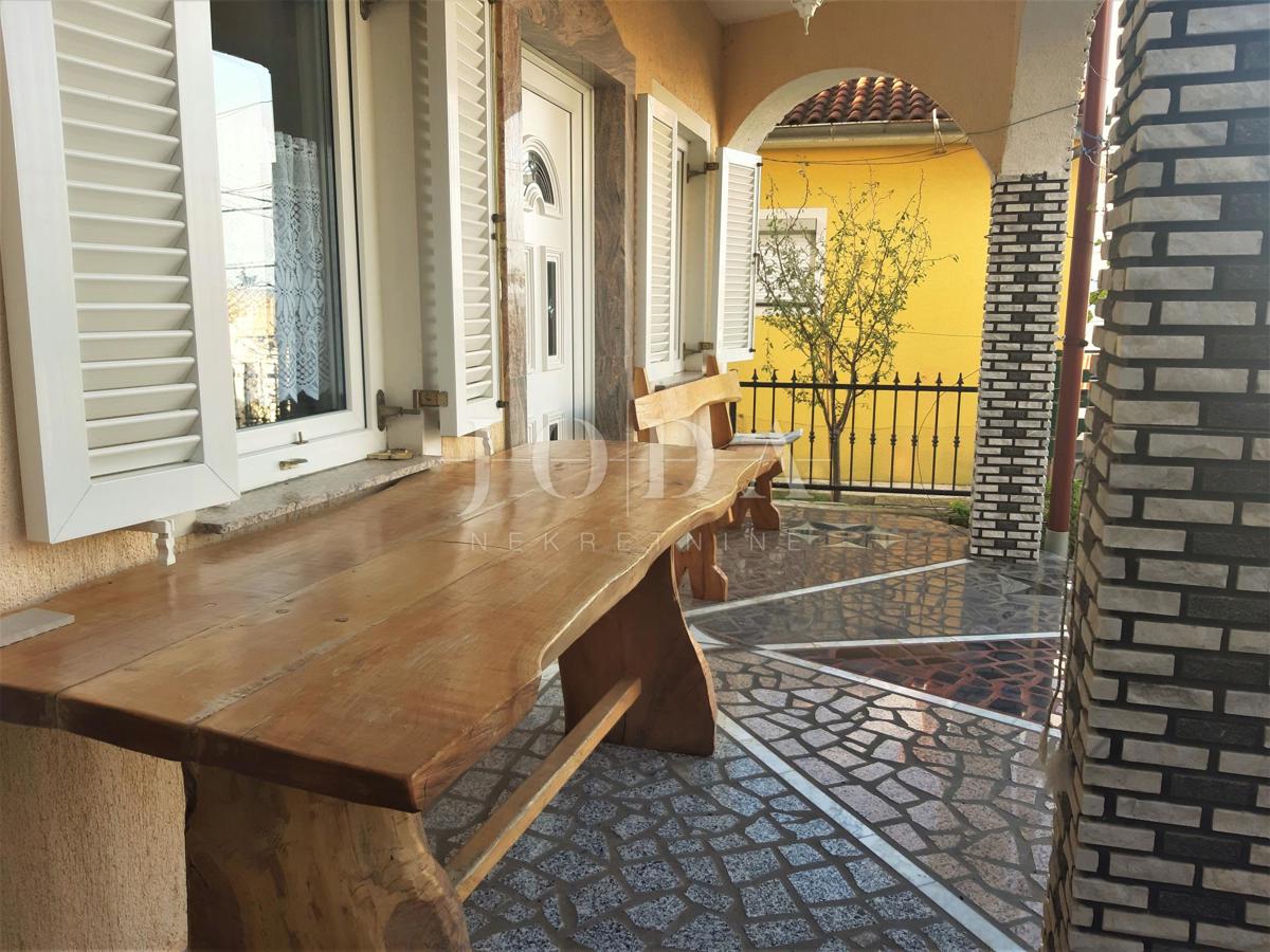 Hiša Novi Vinodolski, 120m2
