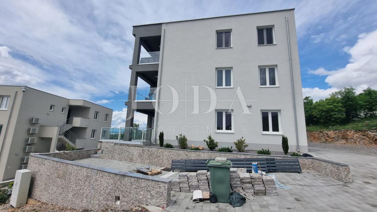 Stanovanje Smokvica Krmpotska, Novi Vinodolski, 82m2