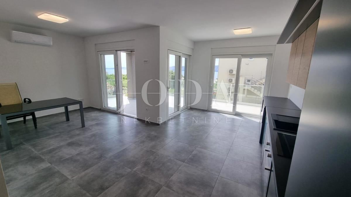 Stanovanje Smokvica Krmpotska, Novi Vinodolski, 82m2