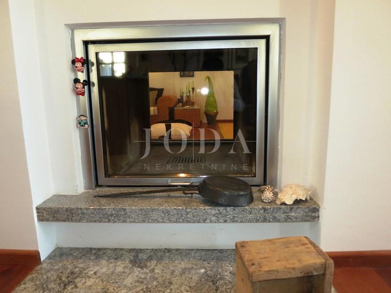 Prostrano imanje u idiličnom seoskom okruženju