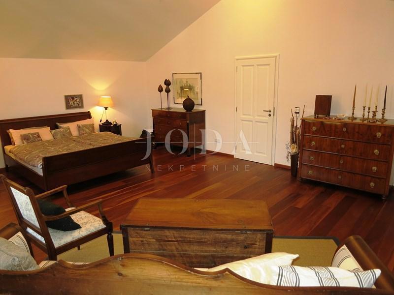 Prostrano imanje u idiličnom seoskom okruženju