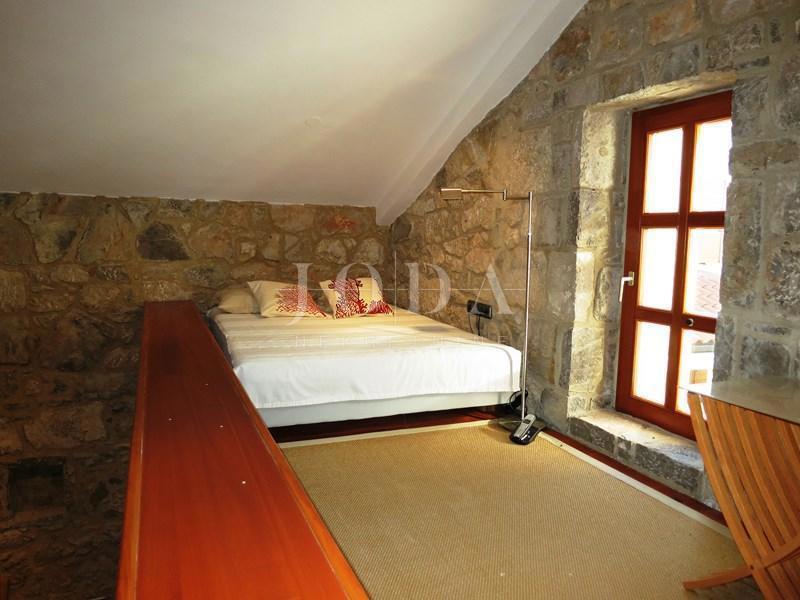 Prostrano imanje u idiličnom seoskom okruženju