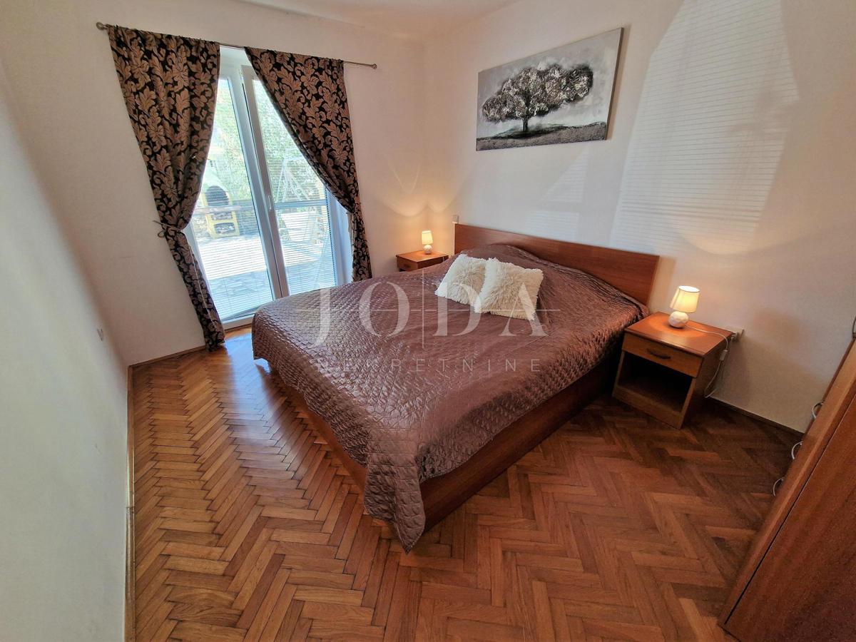 Klimno, apartma v pritličju na mirni lokaciji