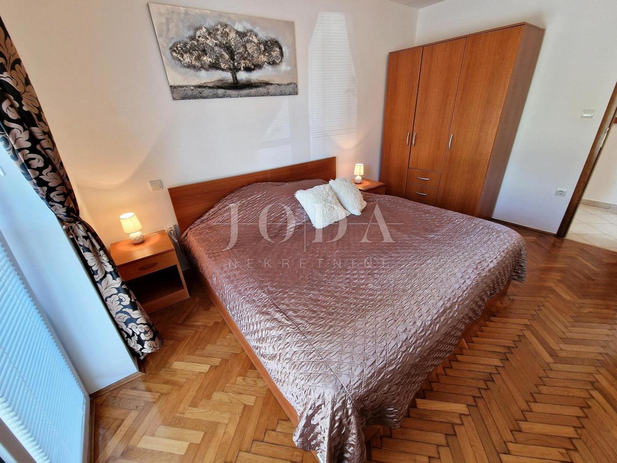 Klimno, apartma v pritličju na mirni lokaciji