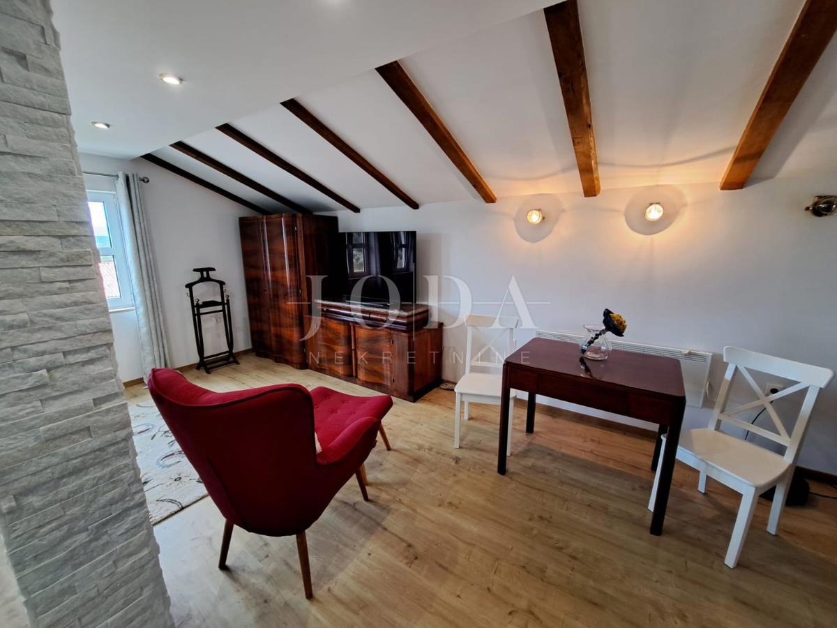 Otok Krk - Malinska, luksuzna vila z devetimi apartmaji
