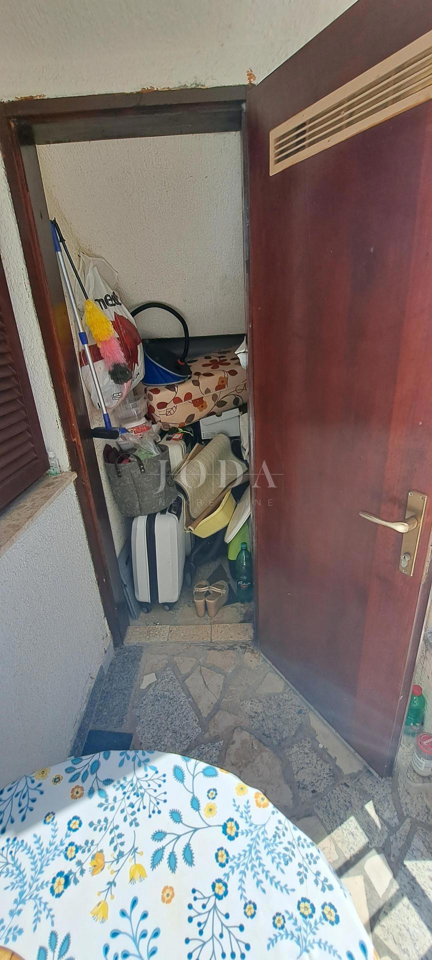 Malinska - apartma v prvem nadstropju blizu plaže