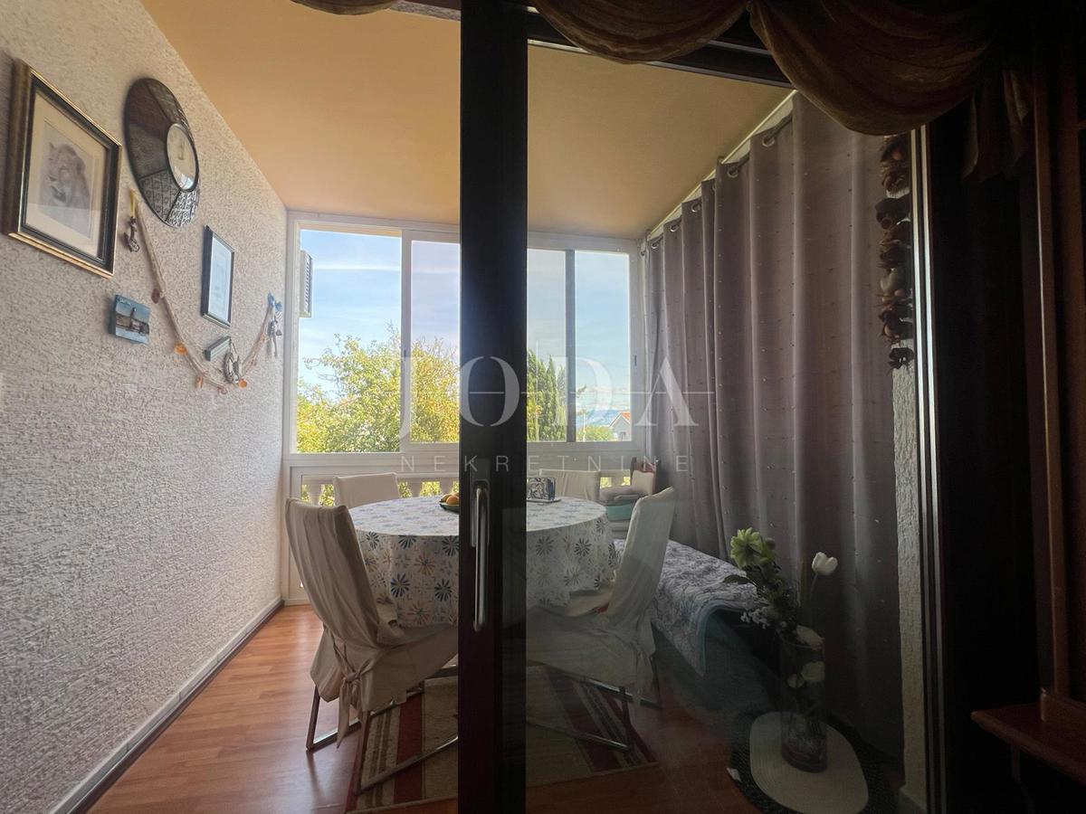 Malinska - apartma v prvem nadstropju blizu plaže