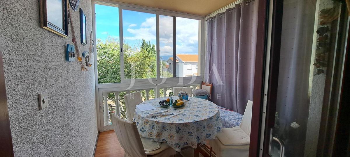 Malinska - apartma v prvem nadstropju blizu plaže