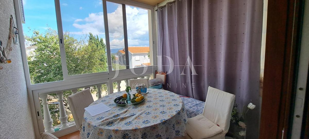 Malinska - apartma v prvem nadstropju blizu plaže