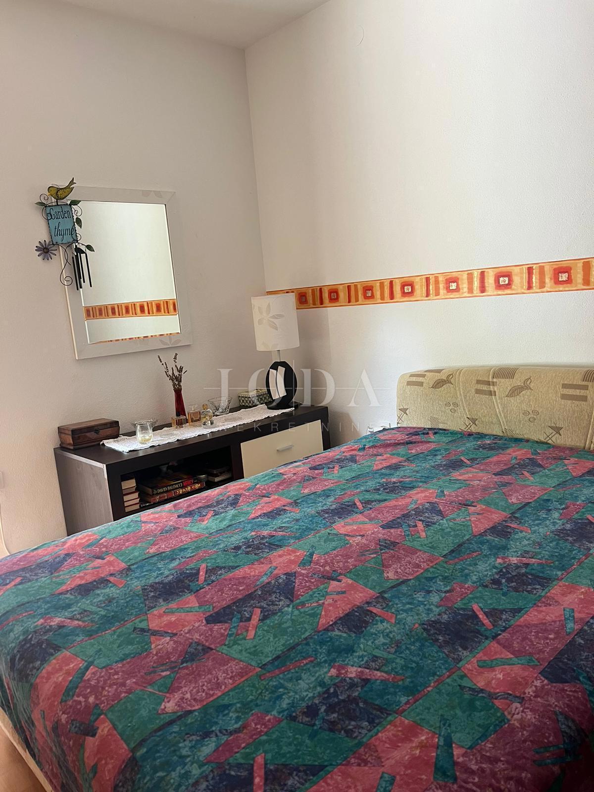 Malinska - apartma v prvem nadstropju blizu plaže