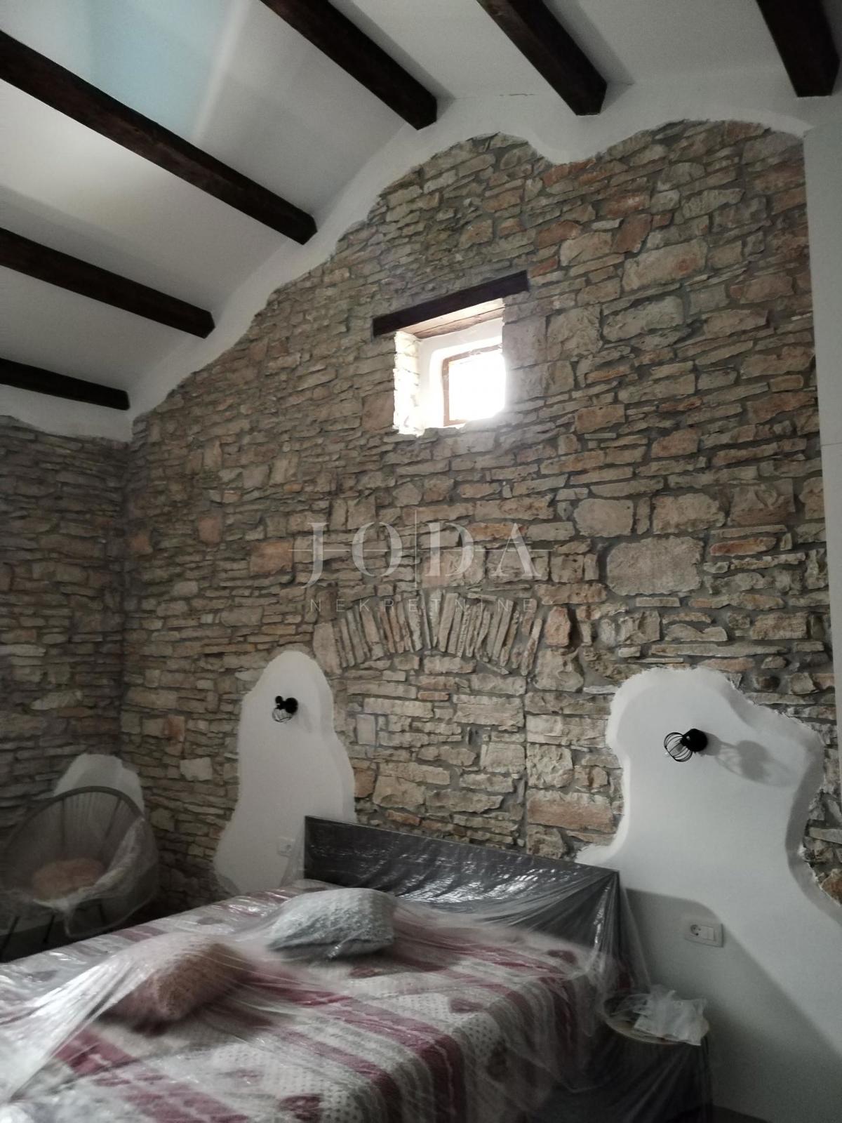 Hiša Svetvinčenat, 200m2