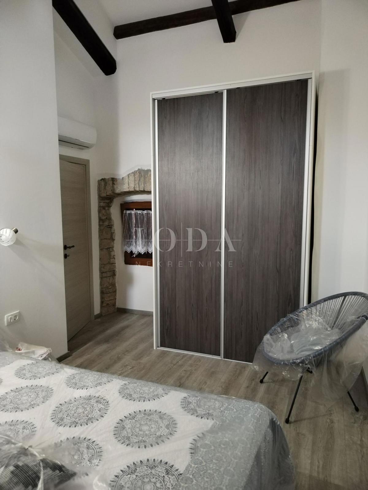 Hiša Svetvinčenat, 200m2