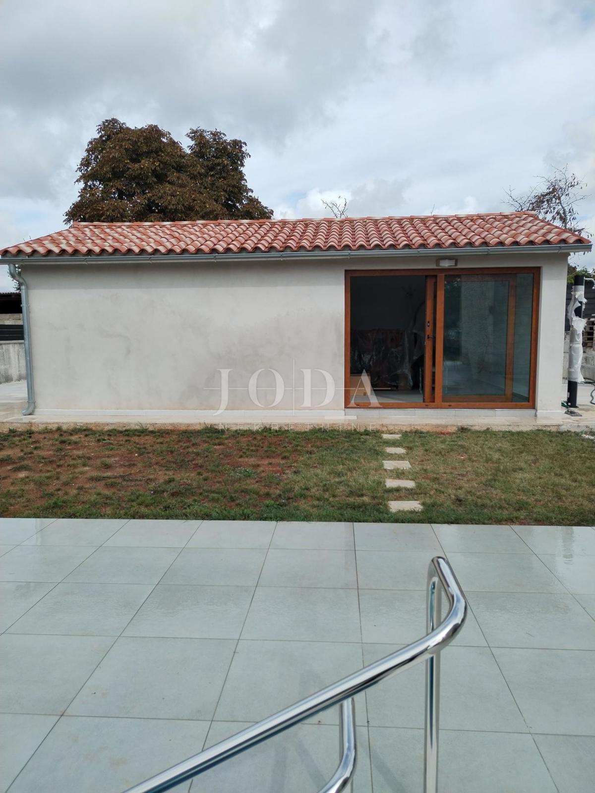 Hiša Svetvinčenat, 200m2