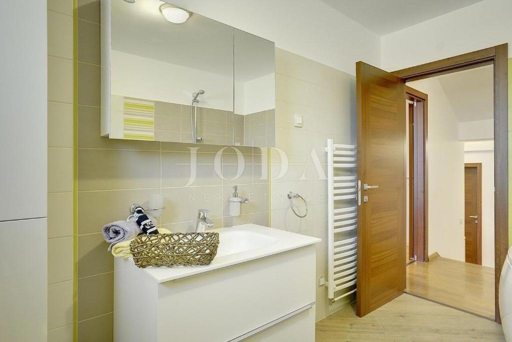 Hiša Monte Magno, Pula, 360m2