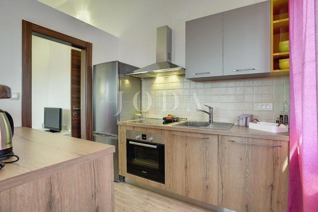 Hiša Monte Magno, Pula, 360m2