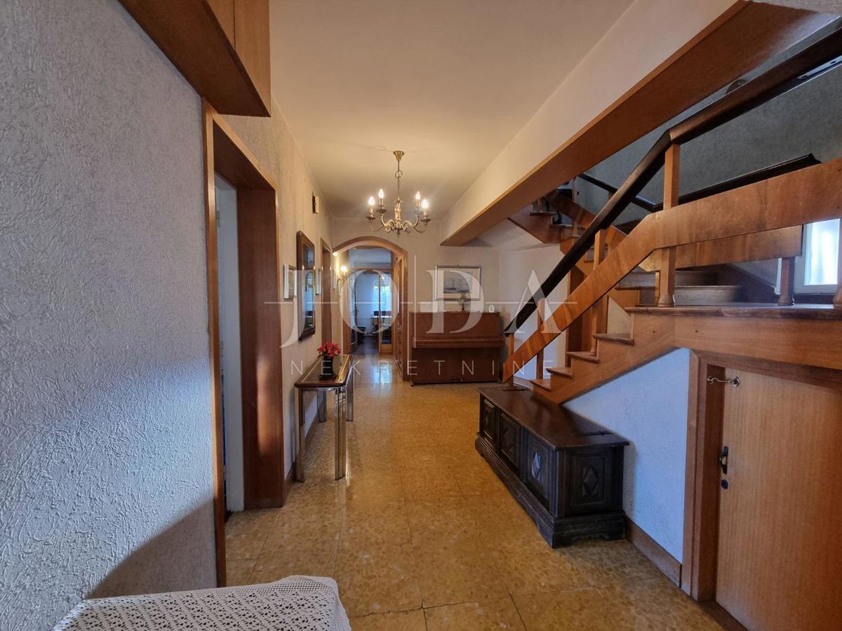 Hiša Selce, Crikvenica, 300m2