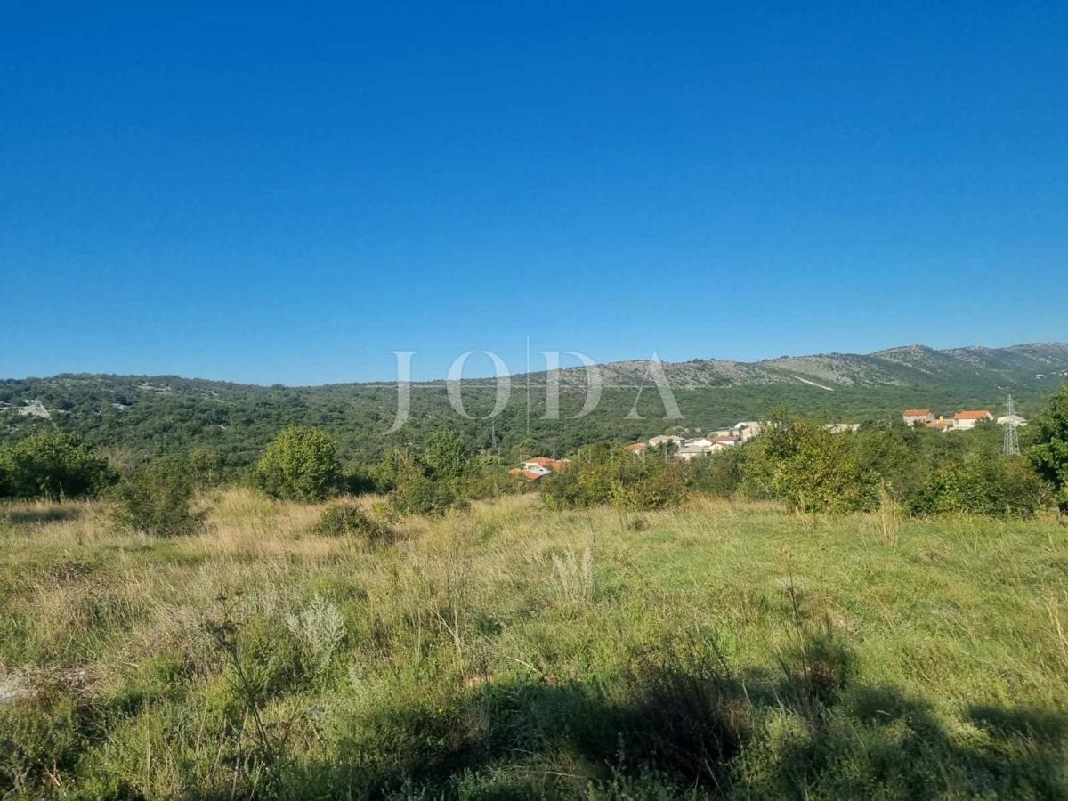 Zemljišče Novi Vinodolski, 398m2