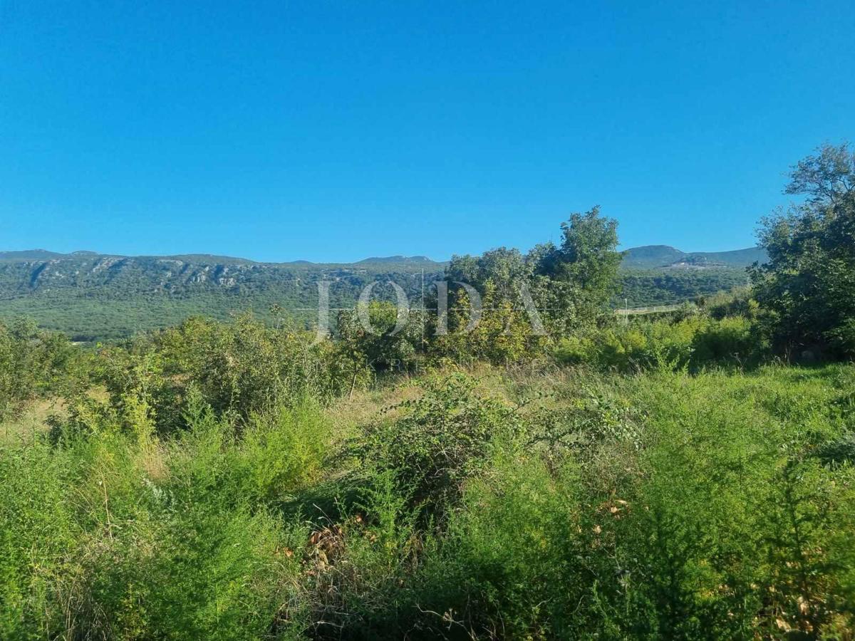Zemljišče Novi Vinodolski, 398m2