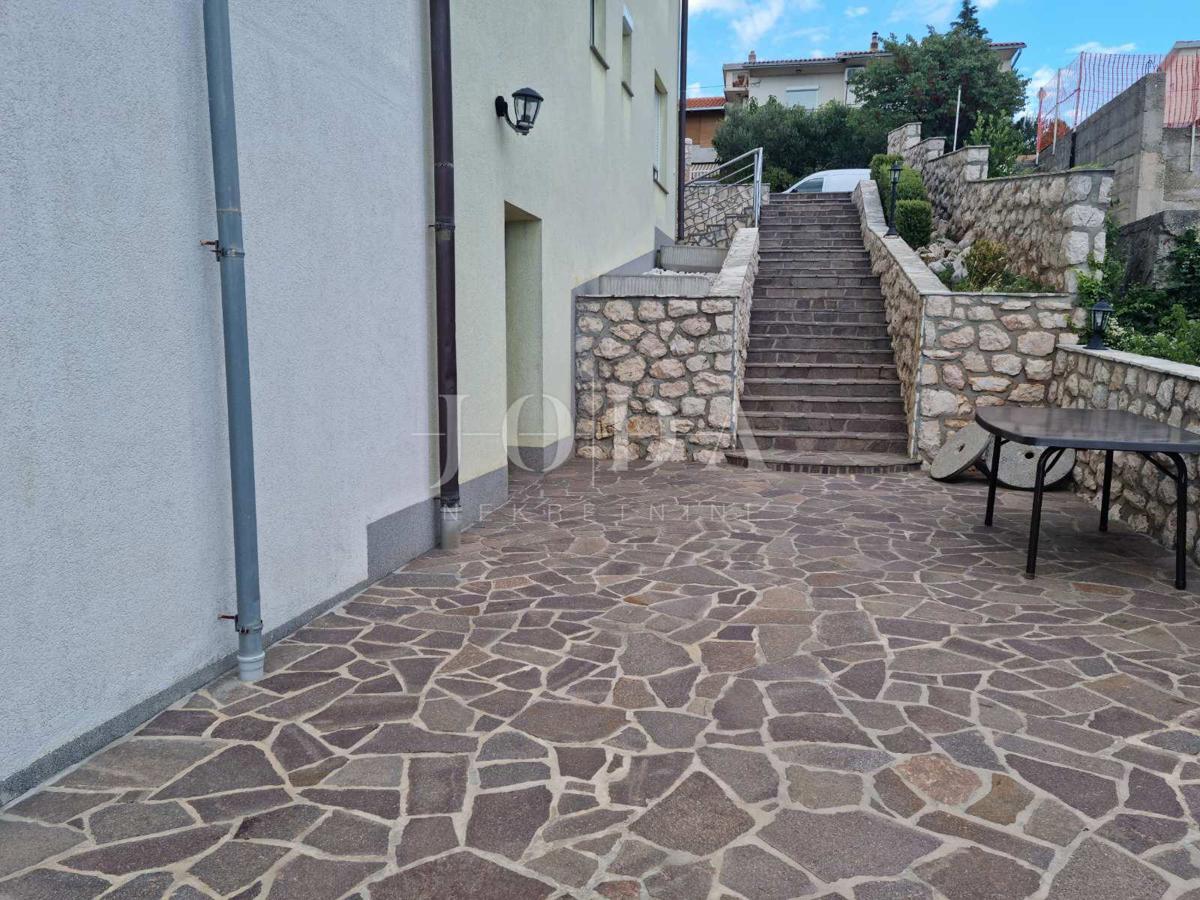 Hiša Novi Vinodolski, 594m2