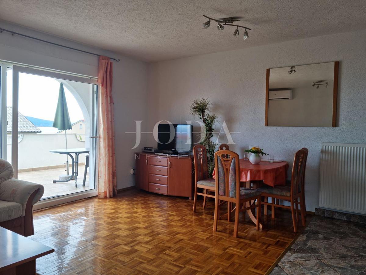 Hiša Novi Vinodolski, 594m2