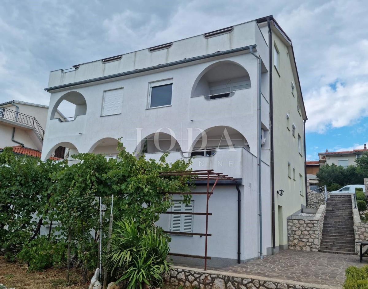 Hiša Novi Vinodolski, 594m2