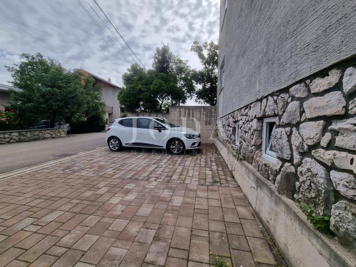  JADRANOVO, stanovanje 250 metrov od morja