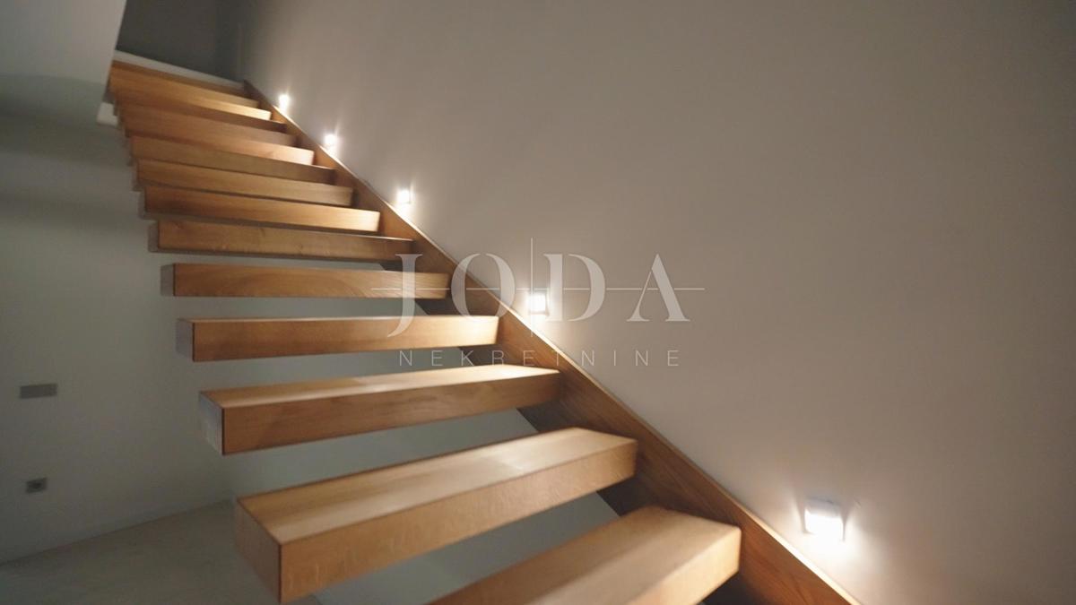 Hiša Jadranovo, Crikvenica, 186m2