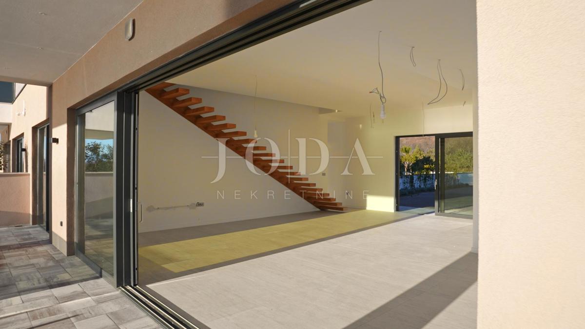 Hiša Jadranovo, Crikvenica, 186m2