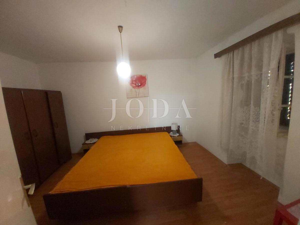 Hiša Risika, Vrbnik, 100m2