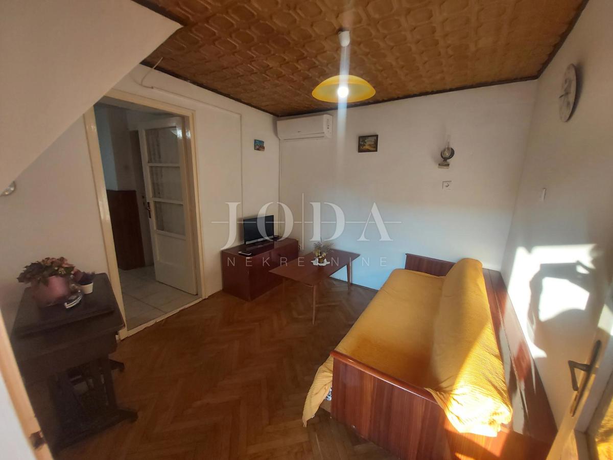 Hiša Risika, Vrbnik, 100m2