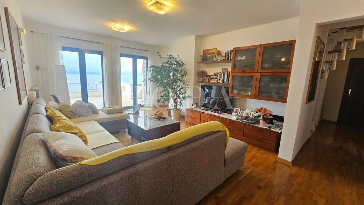 Hiša Klenovica, Novi Vinodolski, 361m2