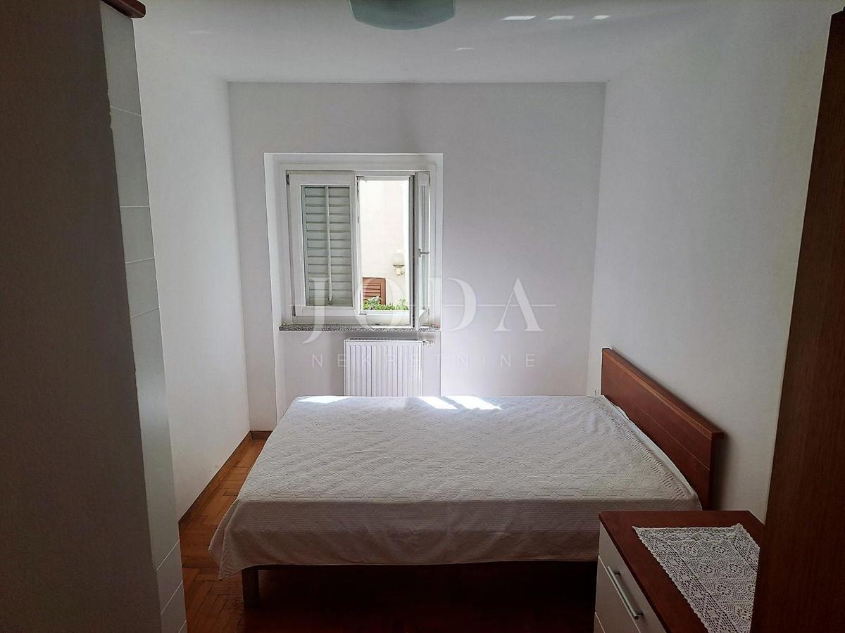 Ekskluzivni apartma prva vrsta do morja, Malinska - otok Krk