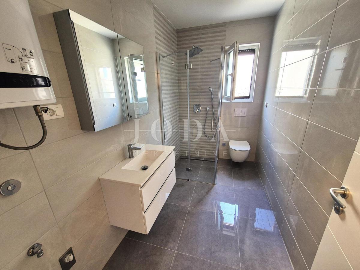 Apartma z vrtom v bližini plaže - Malinska