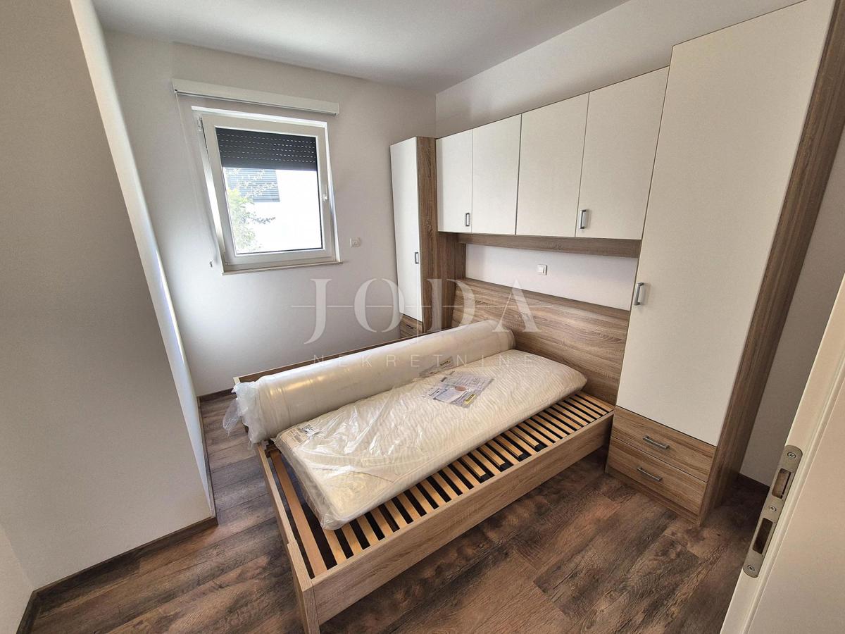 Apartma z vrtom v bližini plaže - Malinska