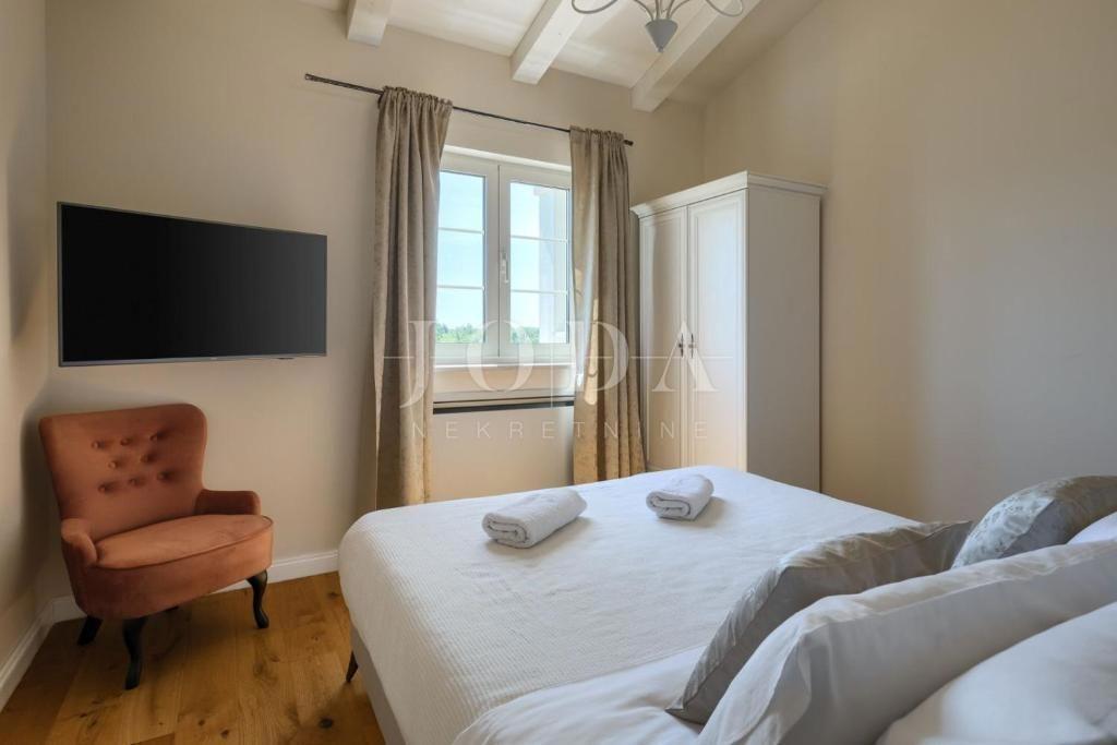 Hiša Višnjan, 179m2