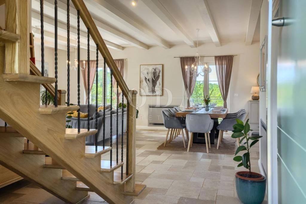 Hiša Višnjan, 179m2