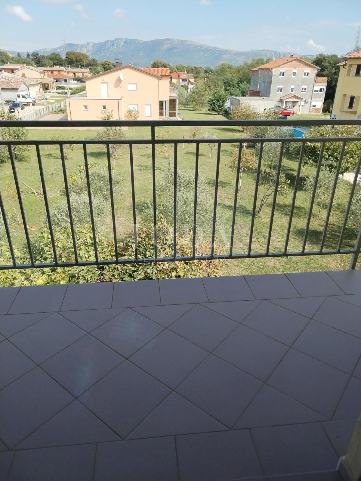 Hiša Labin, 360m2