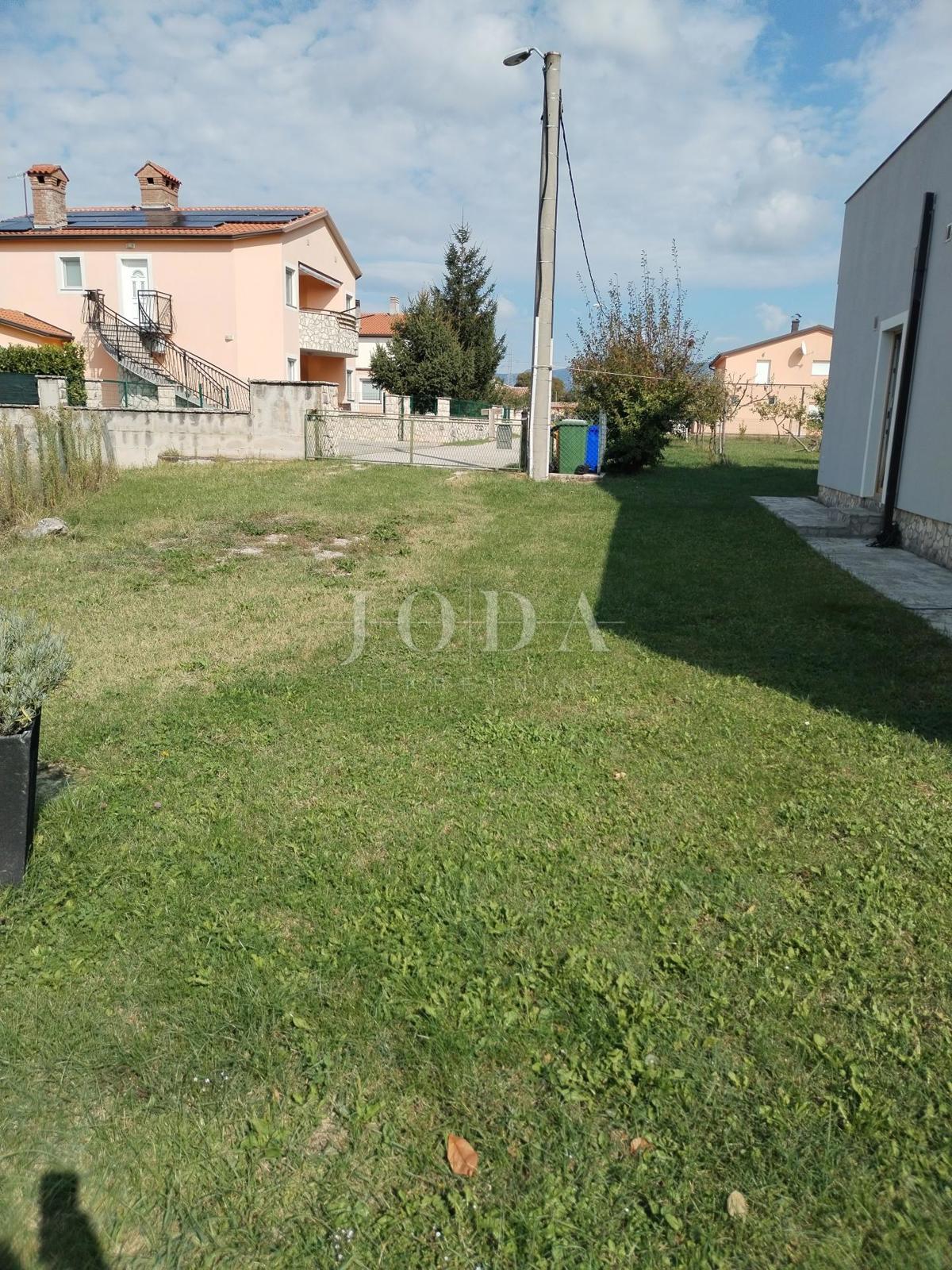 Hiša Labin, 360m2