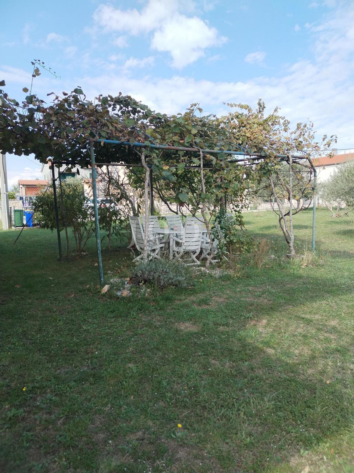 Hiša Labin, 360m2