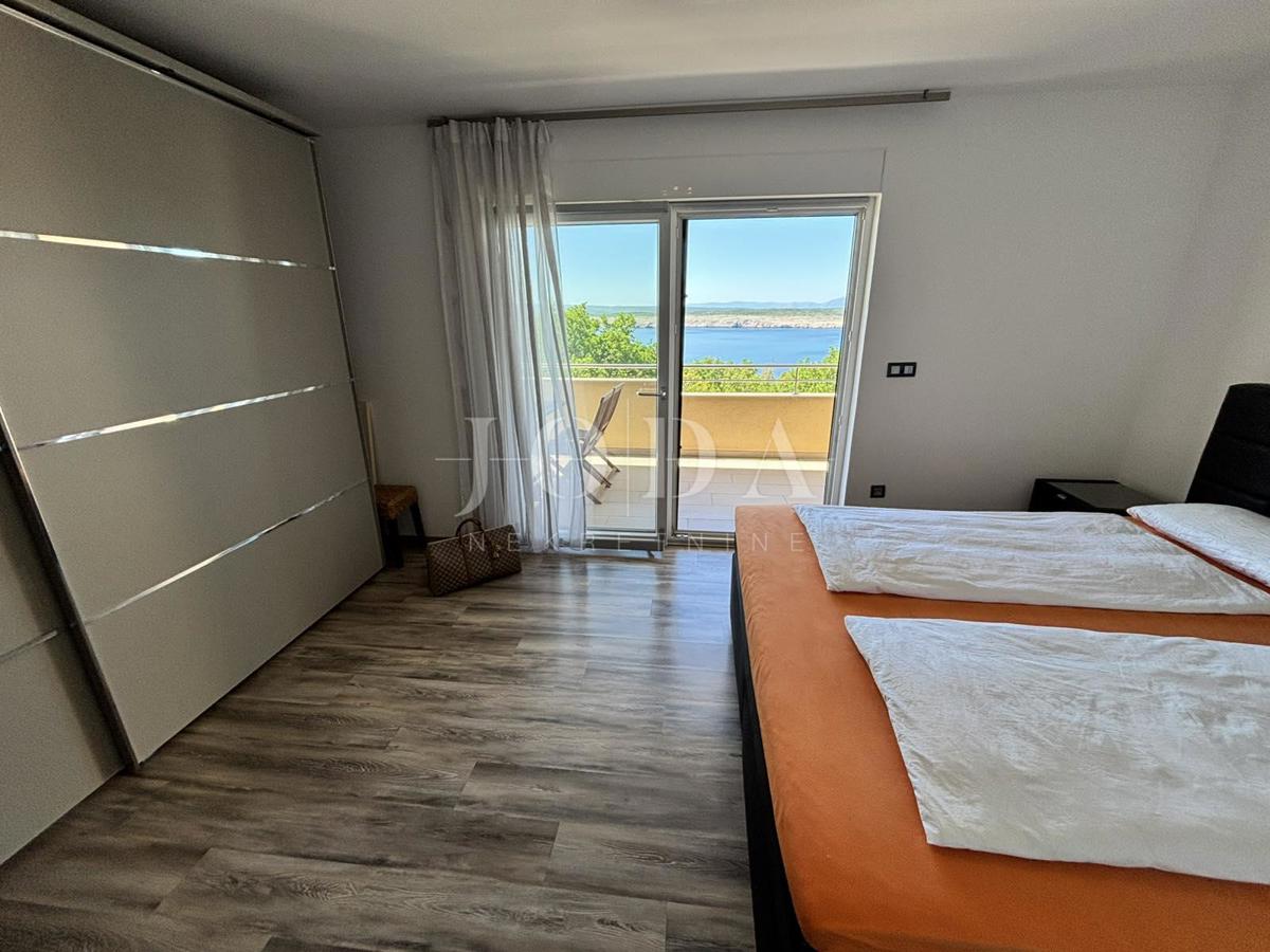 Jadranovo, Čudovit Maisonette – Prva Vrsta ob Morju