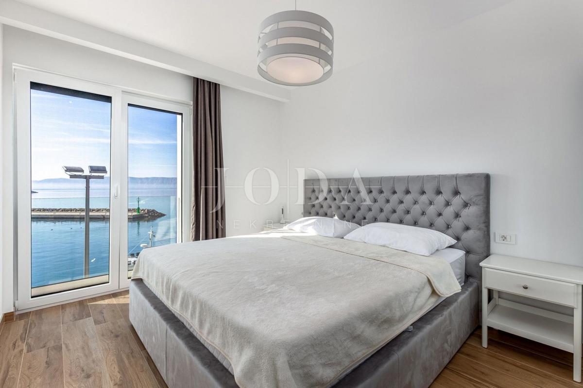Apartma Klenovica, Novi Vinodolski, 190m2