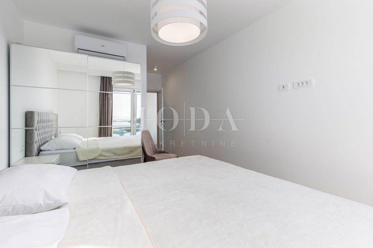 Apartma Klenovica, Novi Vinodolski, 190m2