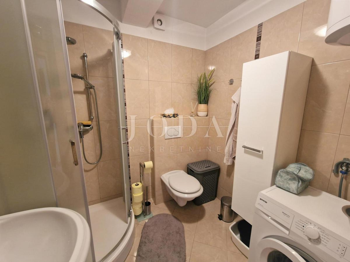 Apartma v pritličju s pogledom na morje