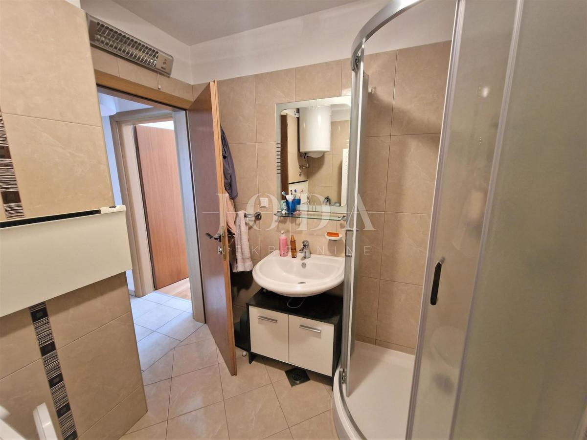 Apartma v pritličju s pogledom na morje