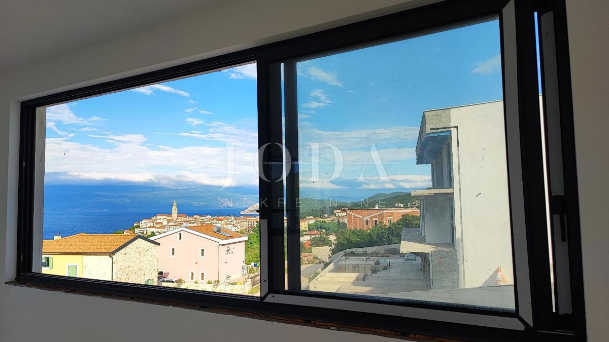 Hiša s bazenom u Vrbniku